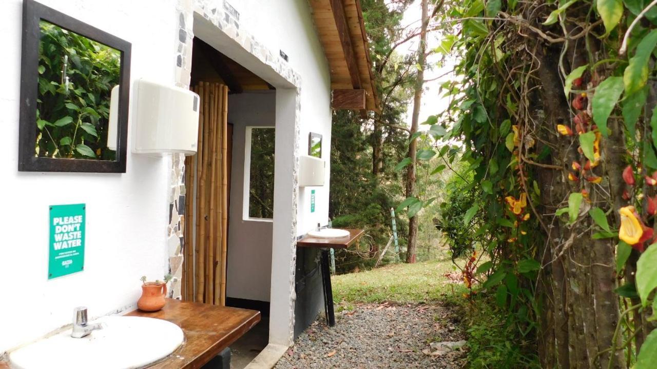 Bacoa Hostel Guatapé Dış mekan fotoğraf