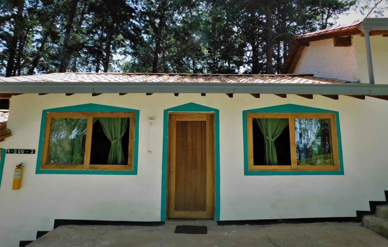Bacoa Hostel Guatapé Dış mekan fotoğraf