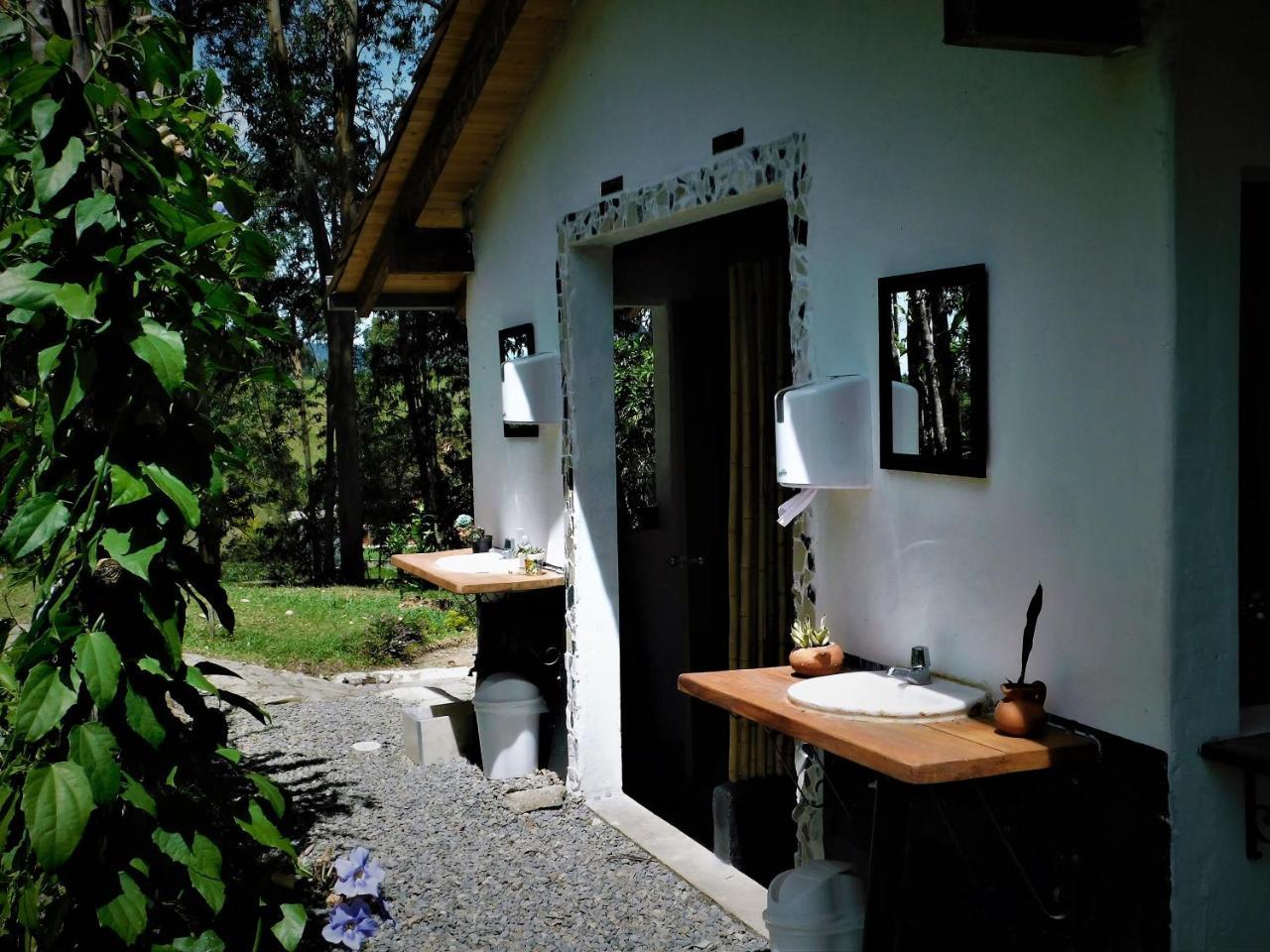 Bacoa Hostel Guatapé Dış mekan fotoğraf