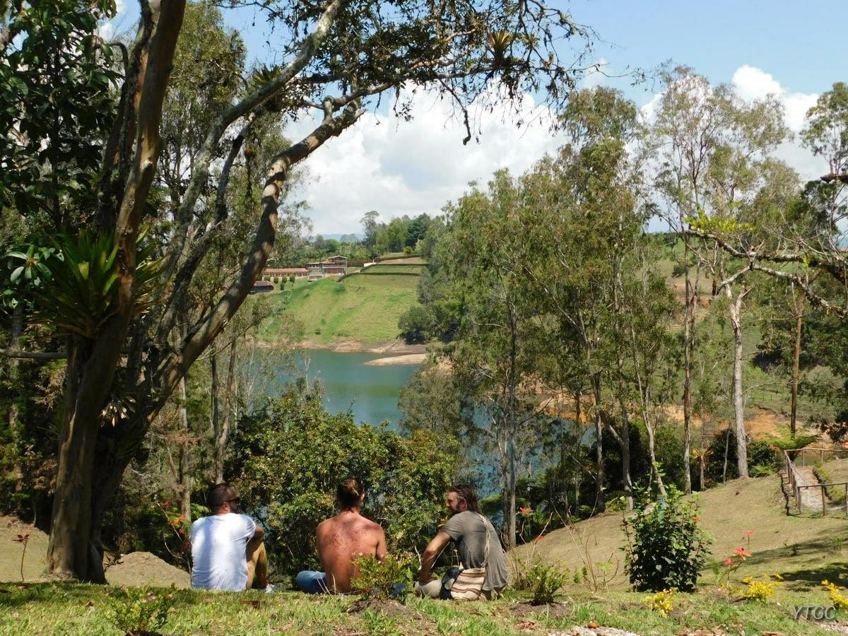 Bacoa Hostel Guatapé Dış mekan fotoğraf