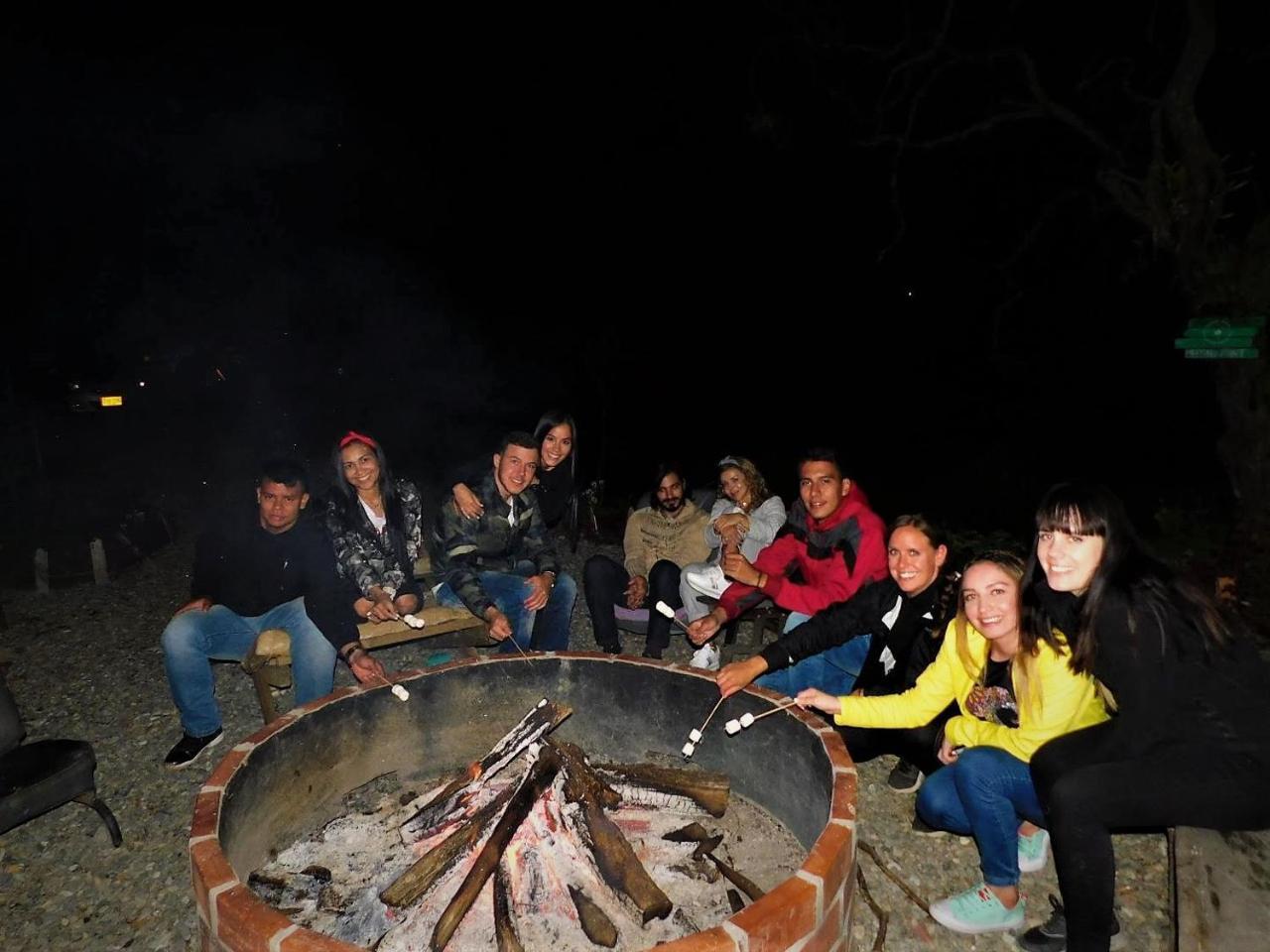 Bacoa Hostel Guatapé Dış mekan fotoğraf