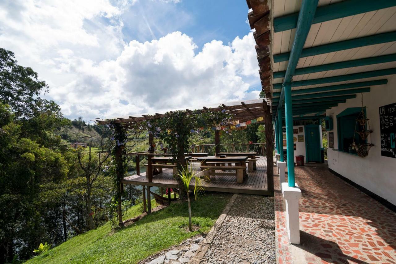 Bacoa Hostel Guatapé Dış mekan fotoğraf